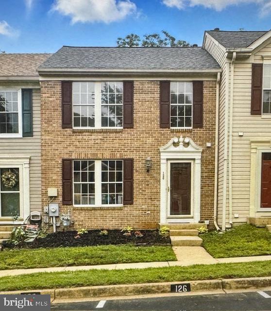Foto principal - 126 Foxview Dr