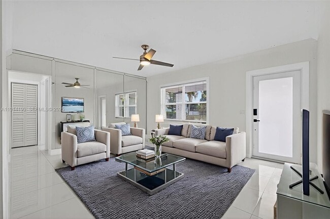 Foto del edificio - 465 NW 153rd St