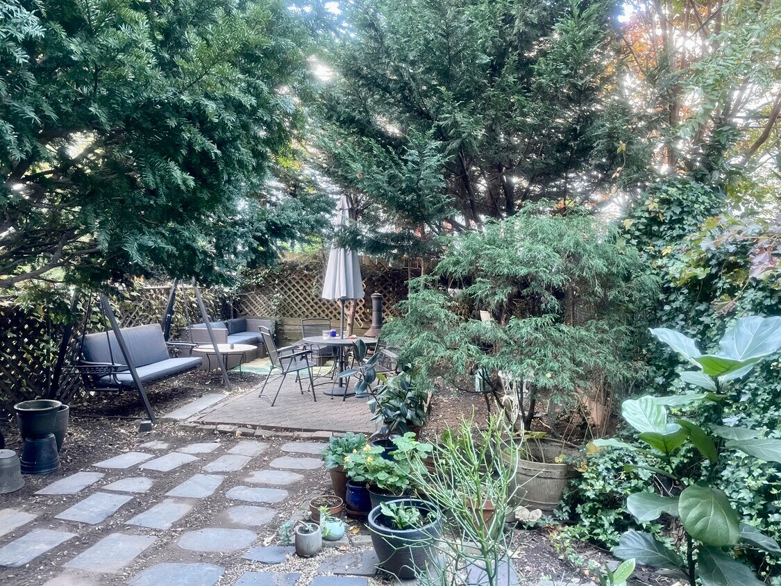 You can use our great garden. - 391 8th St