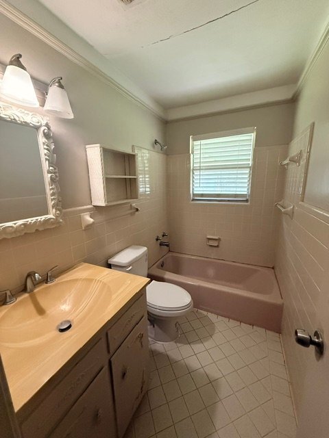 Building Photo - 9132 Sailfish Dr