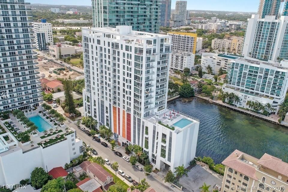 2 br, 2 bath - The Crimson Condo - 2 br, 2 bath  - The Crimson Condo