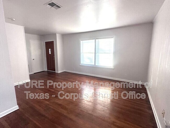 Foto del edificio - 429 Waverly Dr