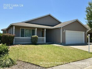 Building Photo - 2102 Lara Ln