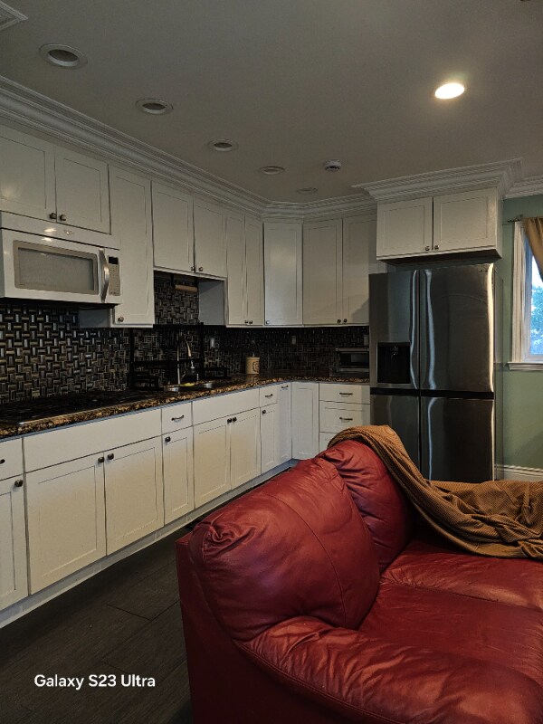 Foto del edificio - 3800 Hillsdale Dr