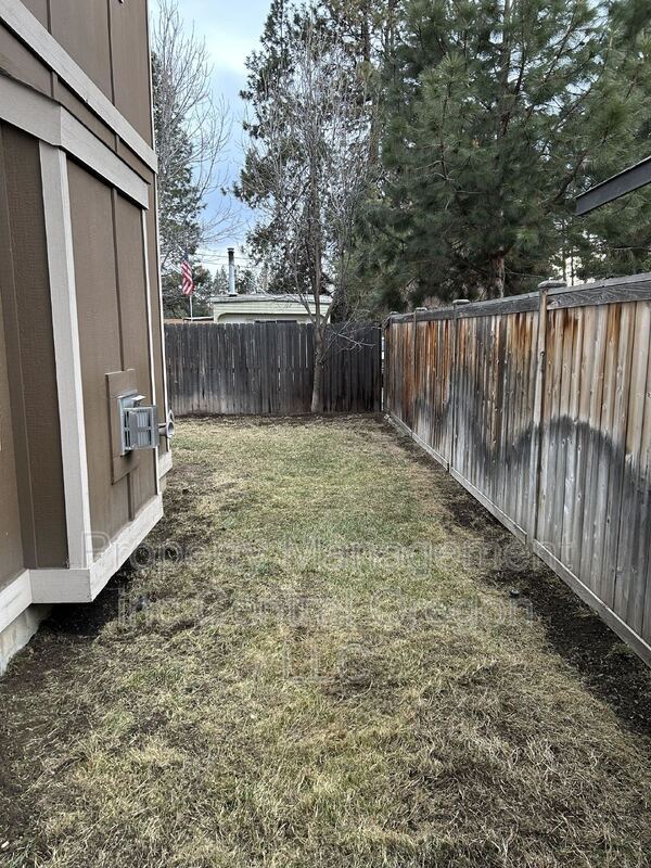 Building Photo - 20277 Knightsbridge Pl