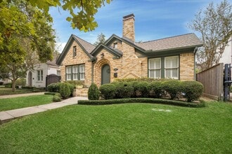 Building Photo - 2807 Lafayette St