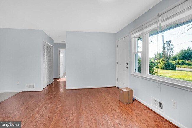 Building Photo - 13209 Thornton Dr