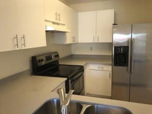 Building Photo - 1631 Cypress Way E