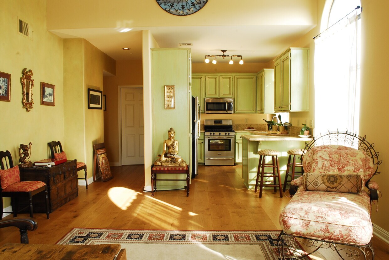 view of kitchen and corridor to bedroom - 1541 S Bedford St
