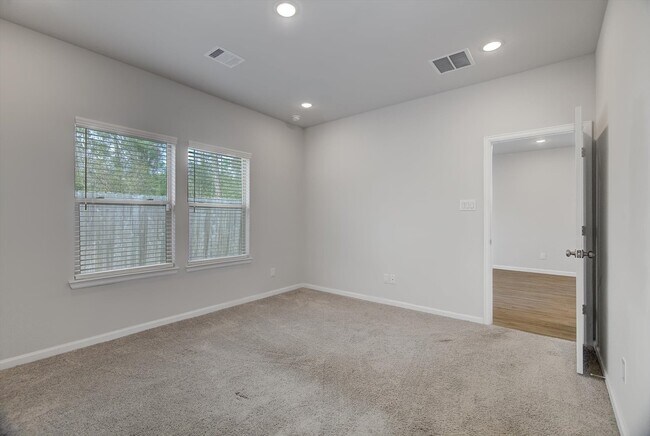 Foto del edificio - 16517 Opportunity Wy