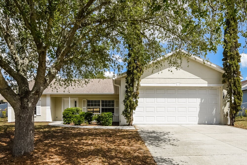 Primary Photo - 820 Shore Breeze Way