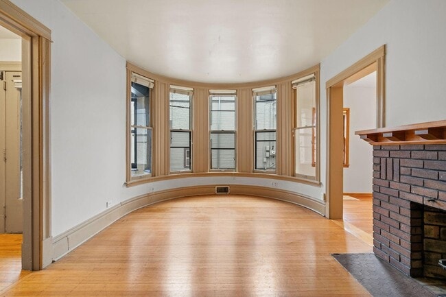 Building Photo - 2744 Fremont Ave S