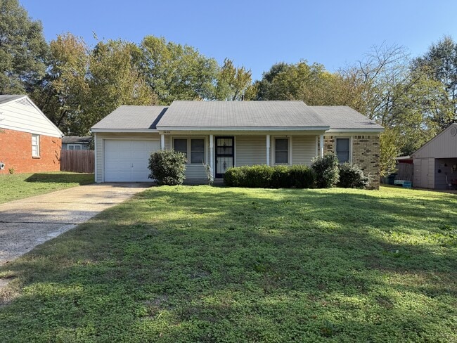 Photo - 8230 Elmbrook Dr House