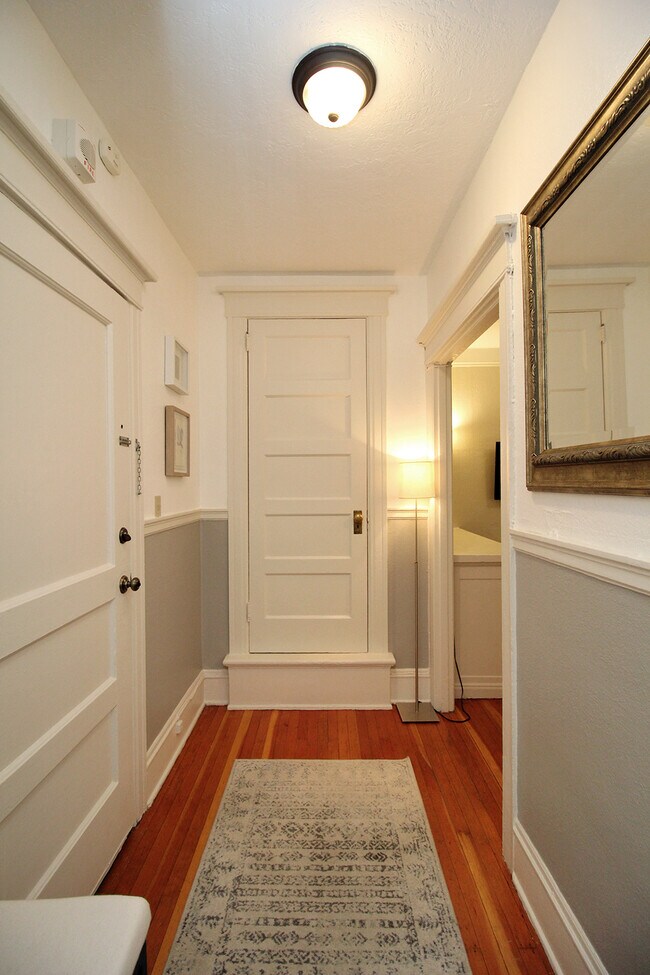 Foto del edificio - 2109 NW Irving St