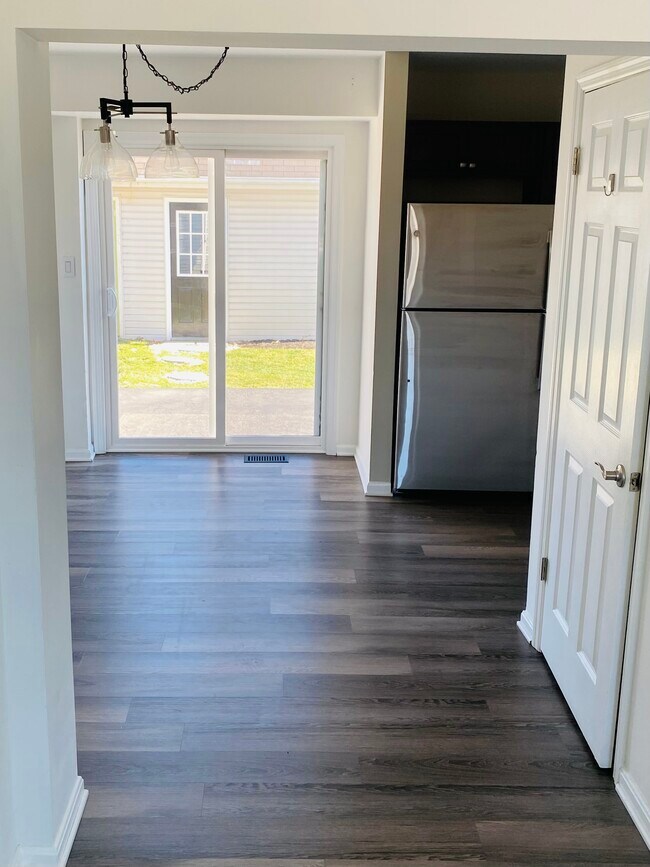 1940 Clinton Ave, Chambersburg, PA 17201 Townhome Rentals in