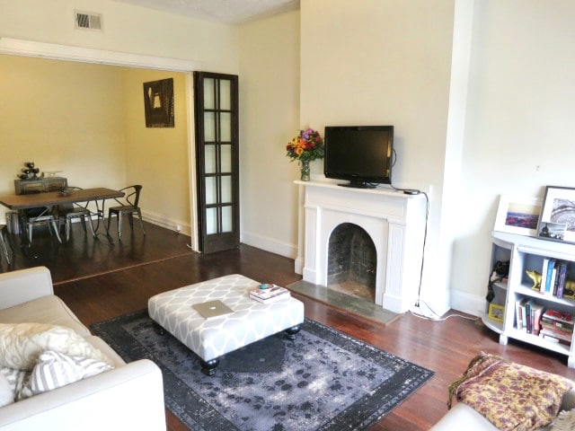 Building Photo - 218 W Madison St