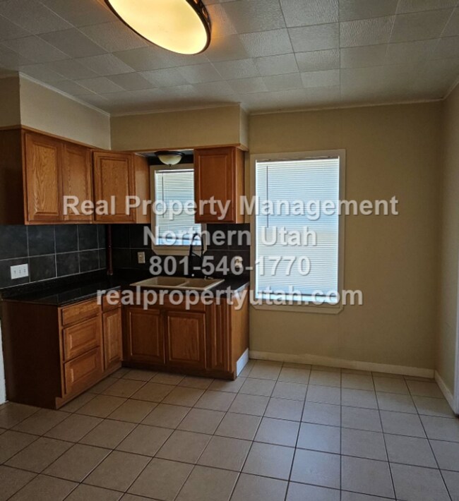 Foto del edificio - 2 Bedroom 1 Bathroom Ogden Home Available