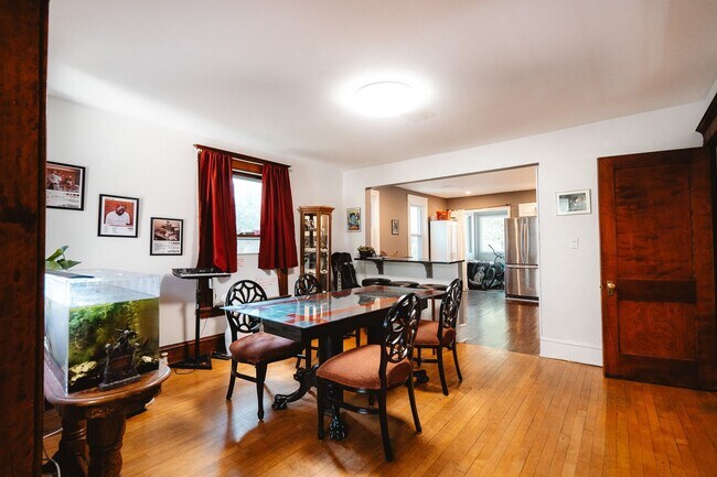 Building Photo - 1309 West 24th Street