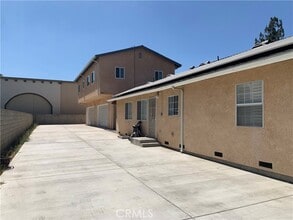 Building Photo - 729 N Soldano Ave