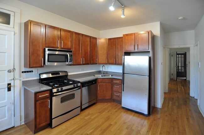 Building Photo - Video Tour- UK Village 2 Bedroom w/Central Heat & A/C. 2 Porches.