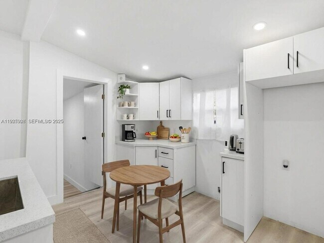 Foto del edificio - 1829 NW 62nd Terrace