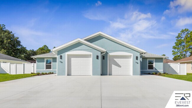 Building Photo - 10 Llovera Pl