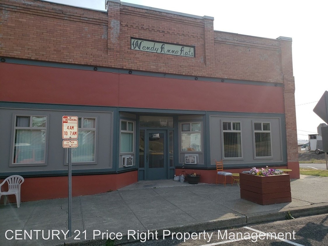 157 W Walnut Ave, Genesee, ID 83832 Room for Rent in Genesee, ID