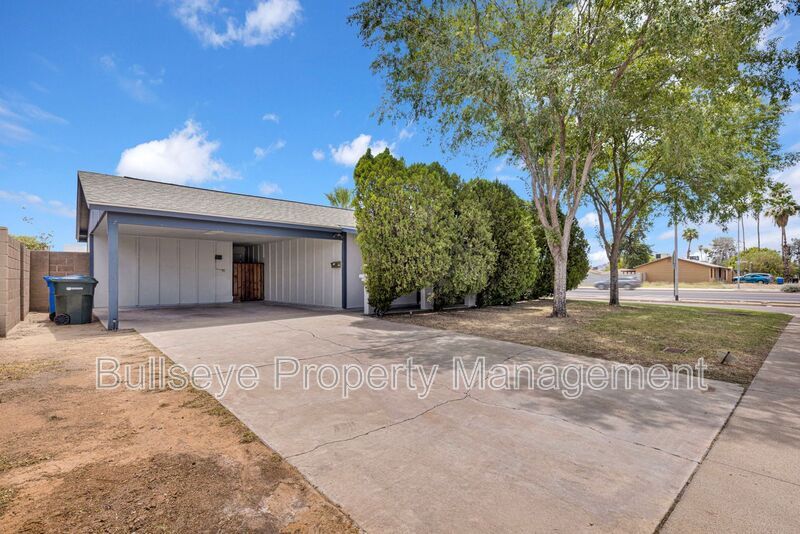 Photo - 13811 N 37th Way