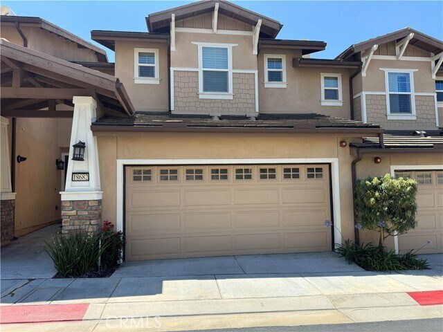 Foto principal - 18682 Clubhouse Dr