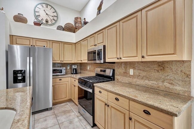 Photo - 8671 Falcon Green Dr House