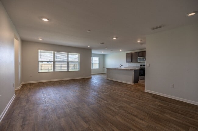 Foto del edificio - Beautiful 4-bedroom, 2-bath in a Foley nei...