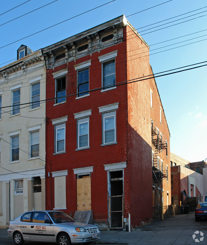 Primary Photo - 1606 Walnut St