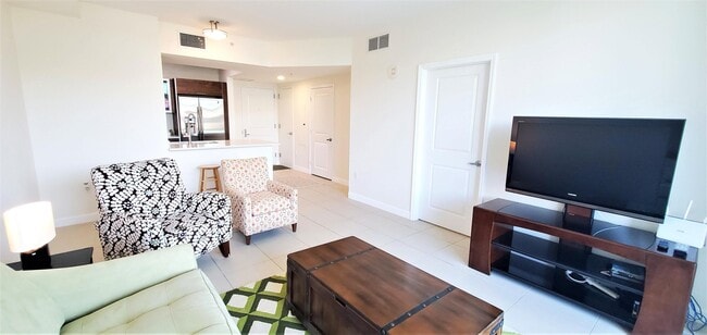 Building Photo - 480 Hibiscus St