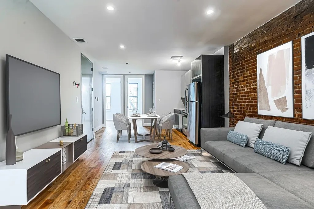 Foto principal - Furnished room/NOT APARTMENT