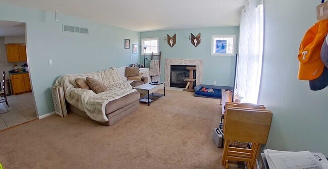 Building Photo - Beautiful Single Family Home on the West-S...
