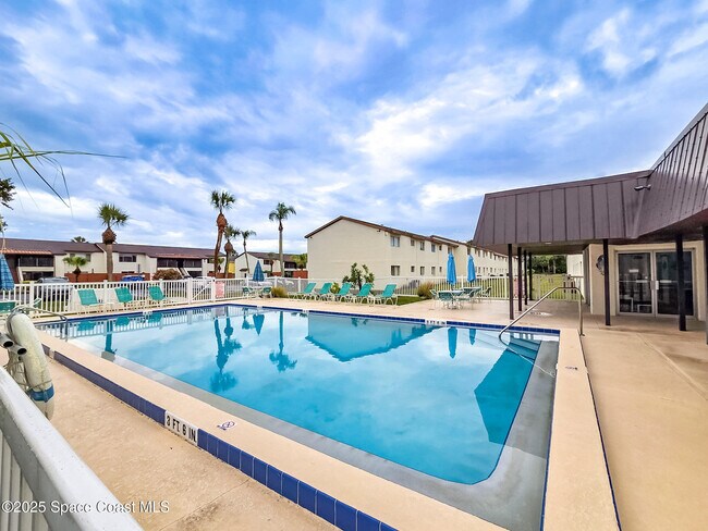 Building Photo - 639 Ridge Club Dr