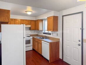 Building Photo - 7024 N Wiscomb St