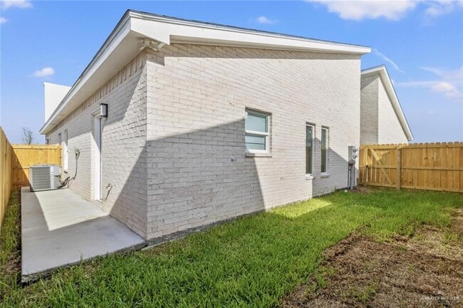 Foto del edificio - 10 Yosemite Dr