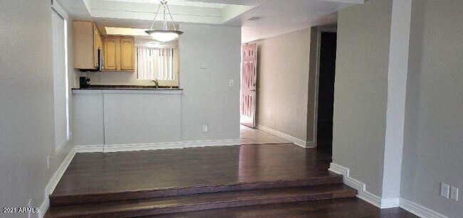 Building Photo - 3330 W Danbury Dr