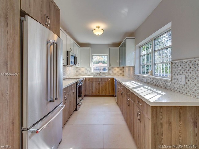 Foto del edificio - 3 br, 3.5 bath House - 1311 Granada Blvd
