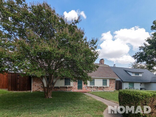 Building Photo - 5 Bedroom 3 Bathroom Single Family in Rich...