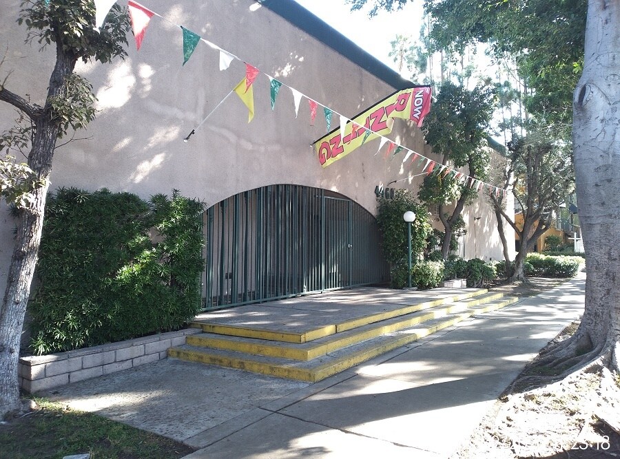 Primary Photo - 4450 Overland Ave