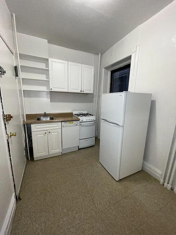 Foto del edificio - 1 bedroom in New York NY 10019