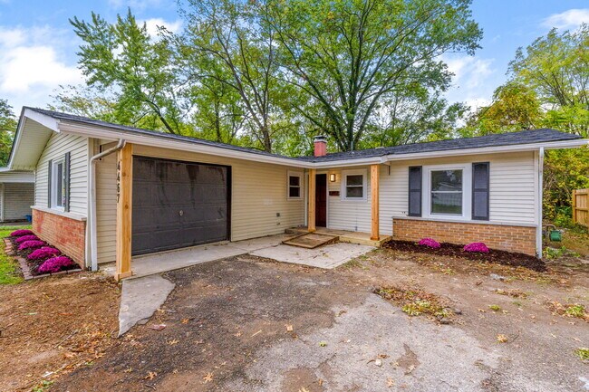 Foto del edificio - 4467 Ellery Dr