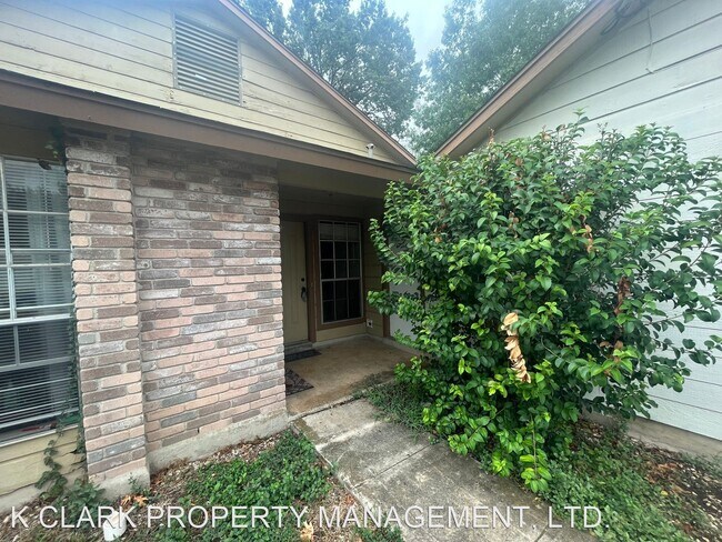 Foto del edificio - 2 br, 1 bath House - 5217 MEADOW RISE ST.