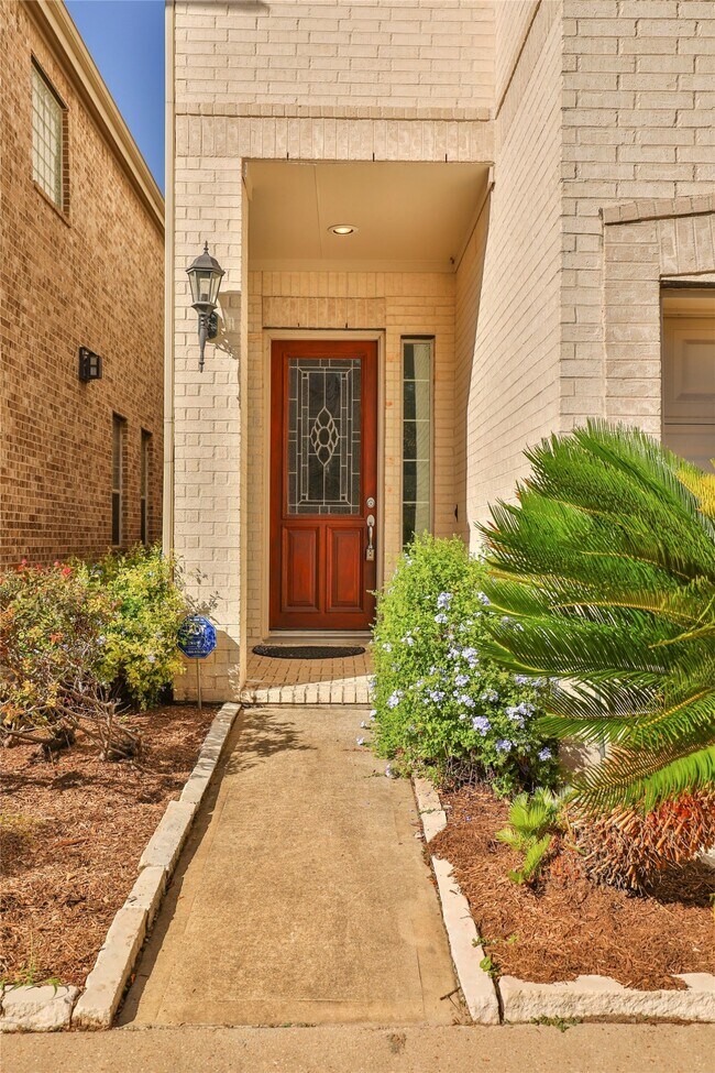 Foto del edificio - 10126 Holly Chase Dr