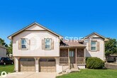 Primary Photo - 602 SW Montana Ridge Dr, Grain Valley, MO ...