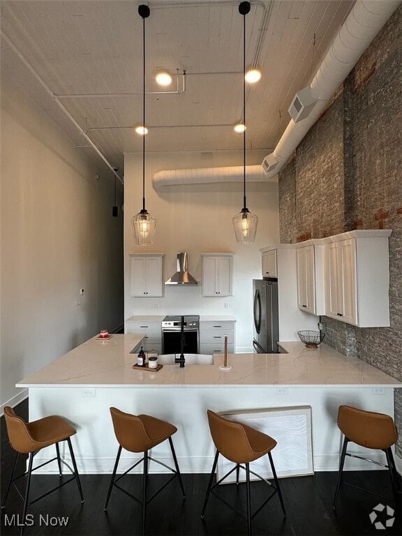 Building Photo - 1277 W 6th St