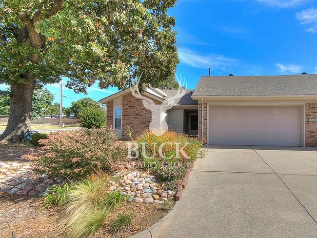 Photo - 1630 Kavel Dr Townhome