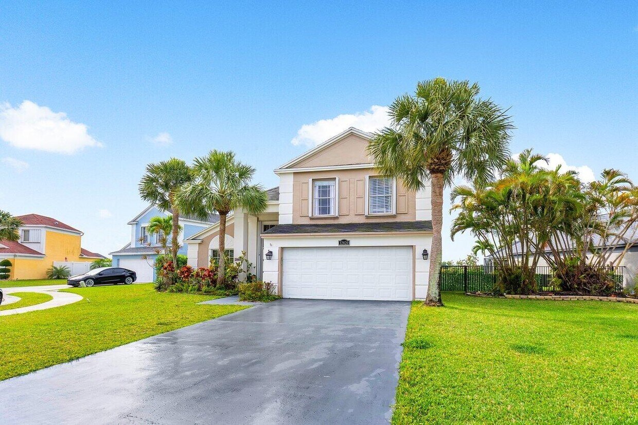 Primary Photo - 12820 Smithdale Pl